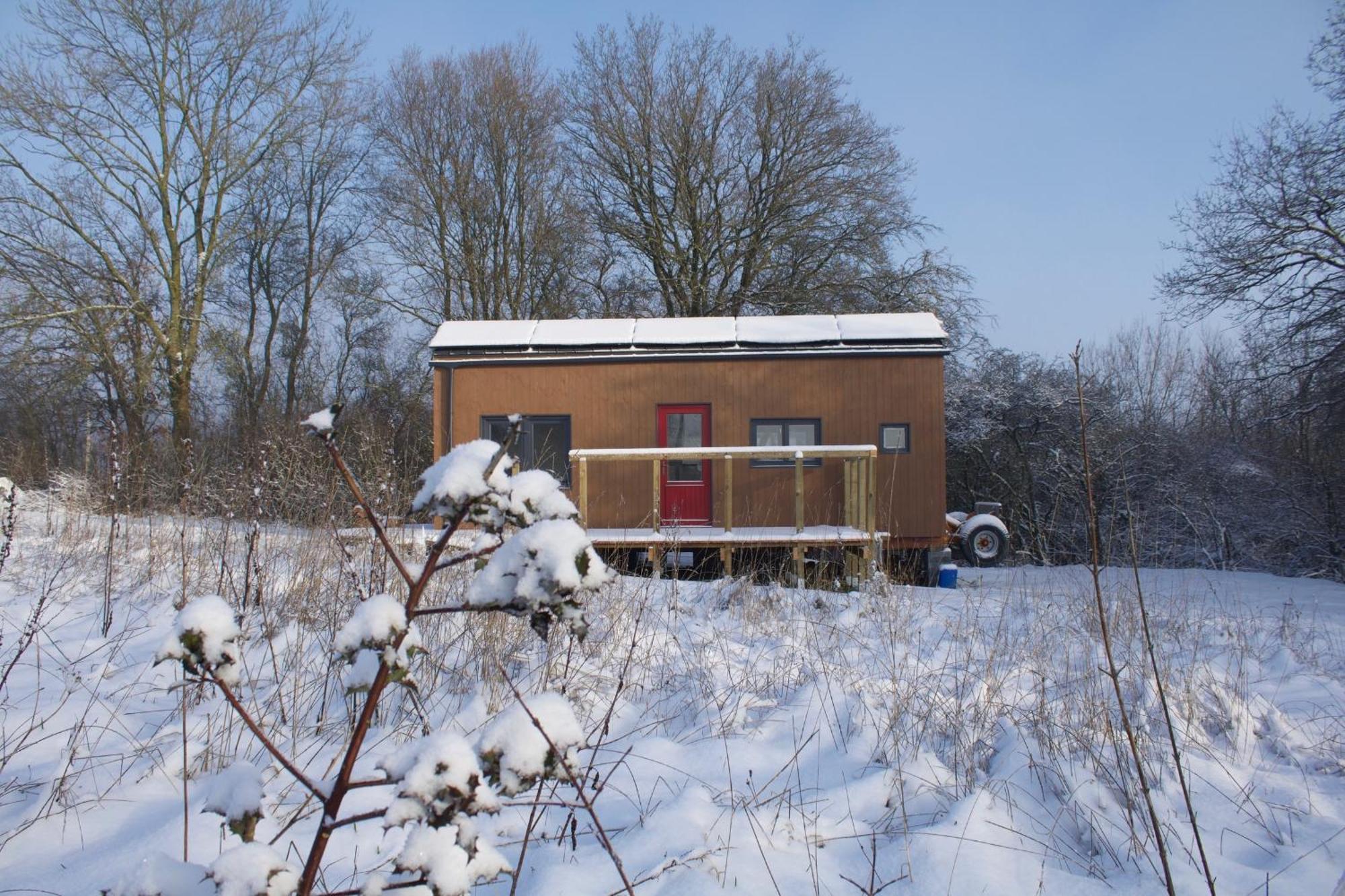 Tiny House Les Jours Heureux Sejour Nature Pres De Dinant Et Des Lacs De L Eau D Heure Villers-le-Gambon Esterno foto