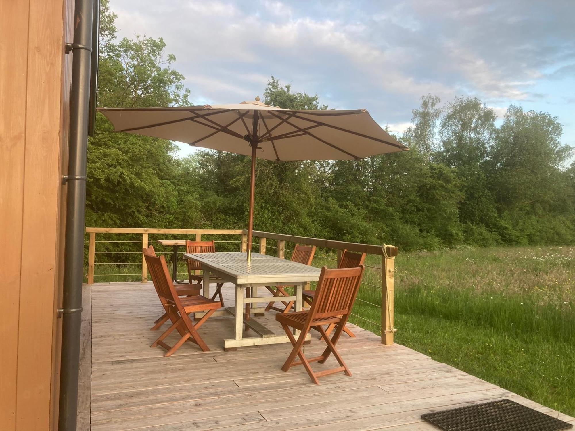 Tiny House Les Jours Heureux Sejour Nature Pres De Dinant Et Des Lacs De L Eau D Heure Villers-le-Gambon Esterno foto