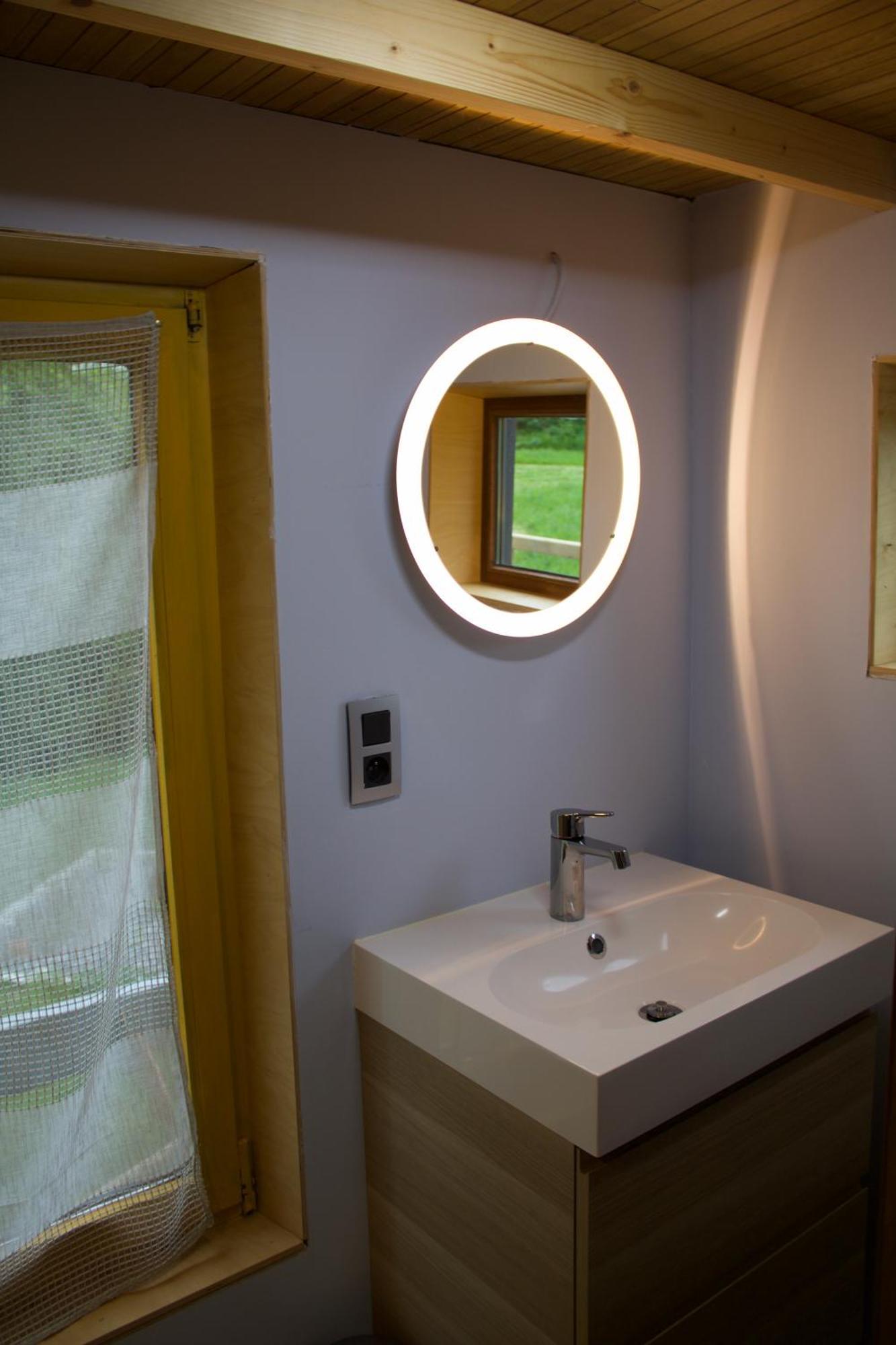 Tiny House Les Jours Heureux Sejour Nature Pres De Dinant Et Des Lacs De L Eau D Heure Villers-le-Gambon Esterno foto